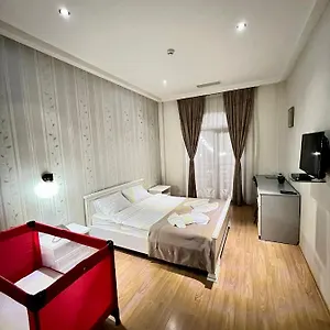 3* Отель Granada And Restaurant